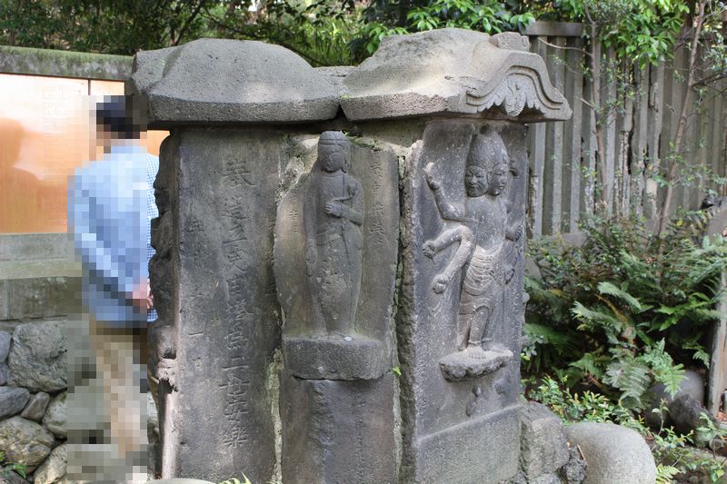 根津神社の庚申塔